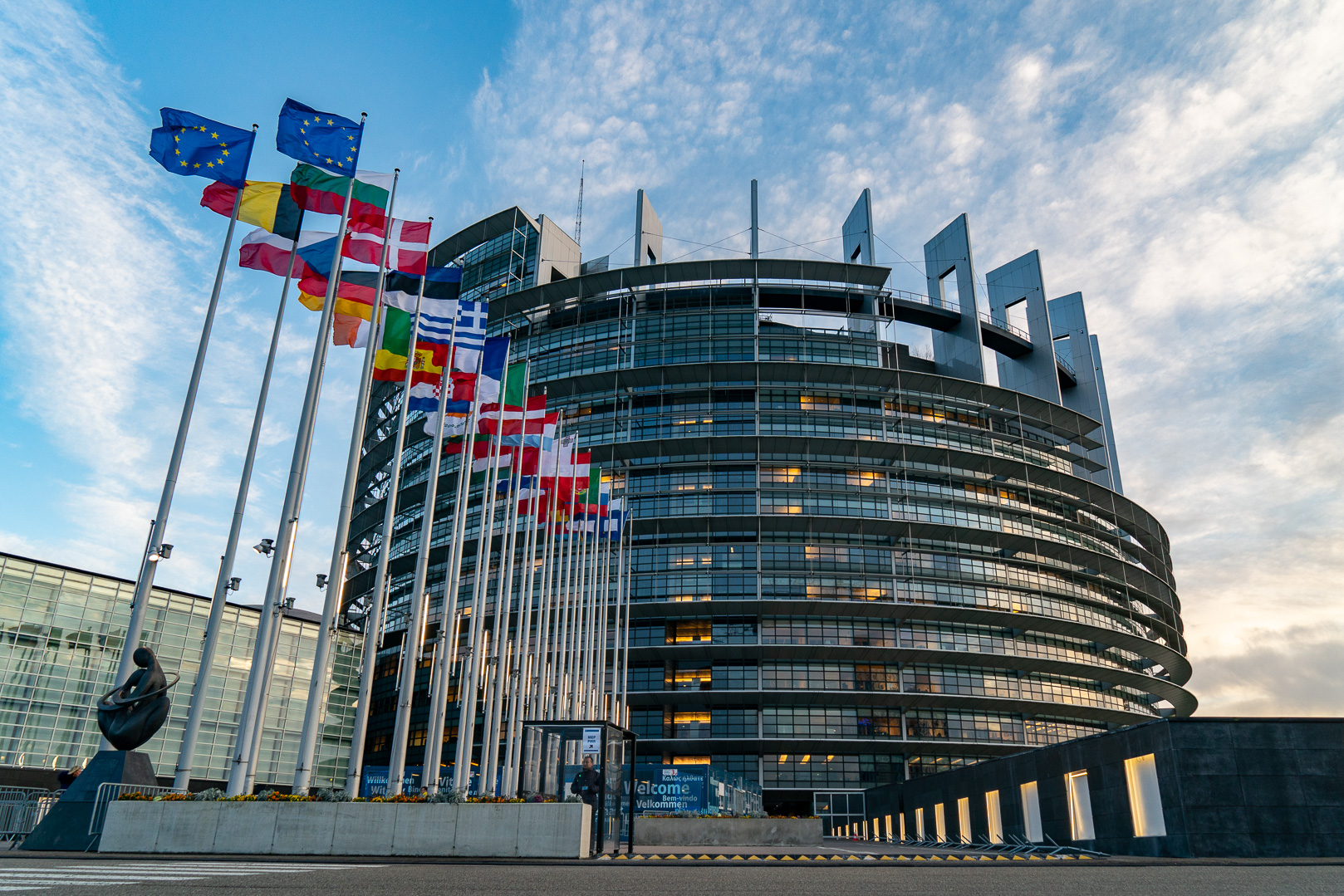 European Parliament - europarl.europa.eu