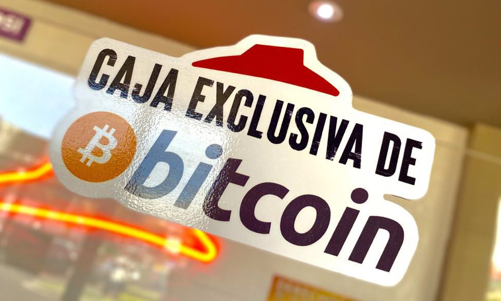 Bitcoin salvador Pizza Hut