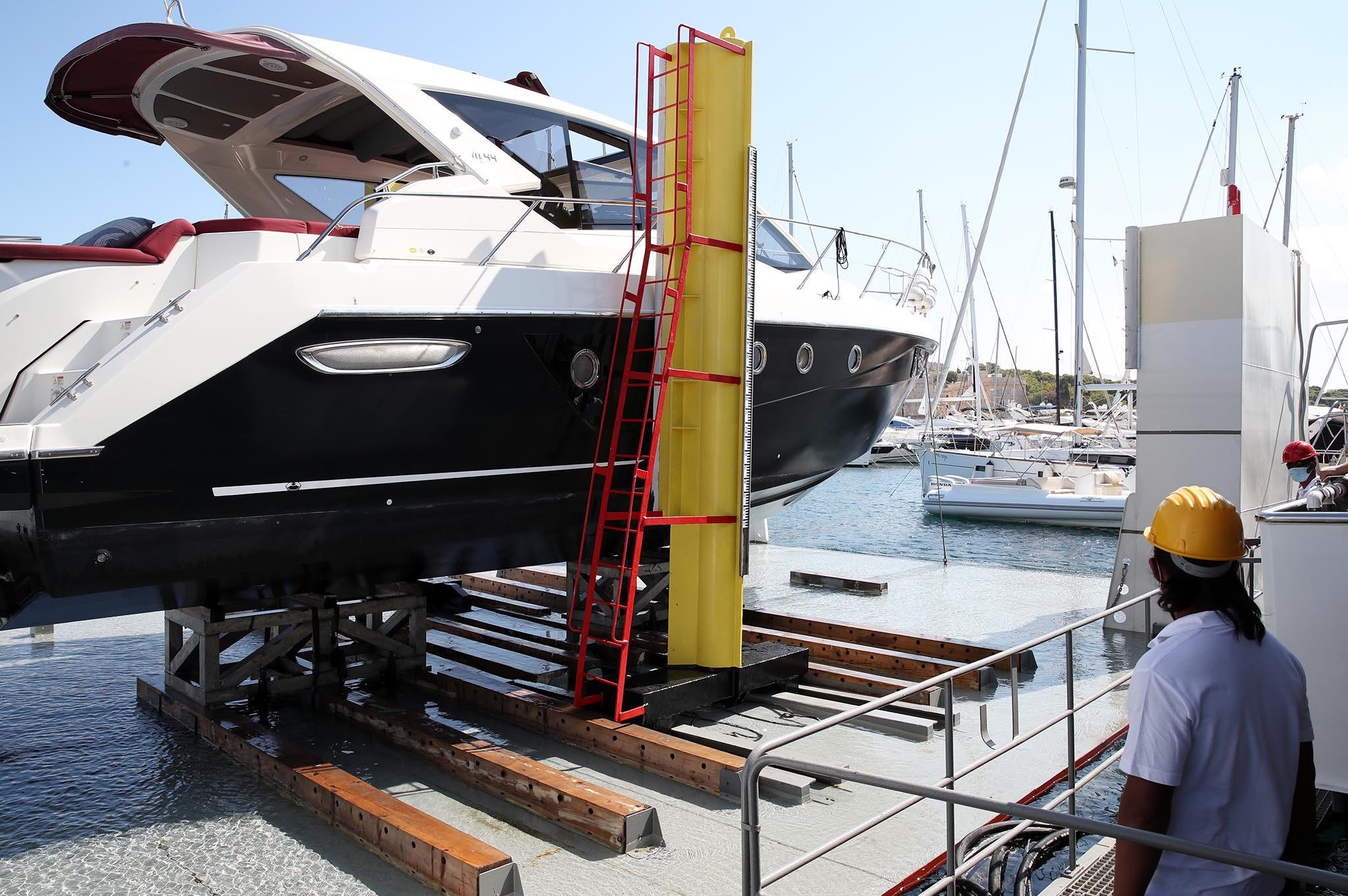 yacht lift / DOI Photo by Clodaugh ONeil